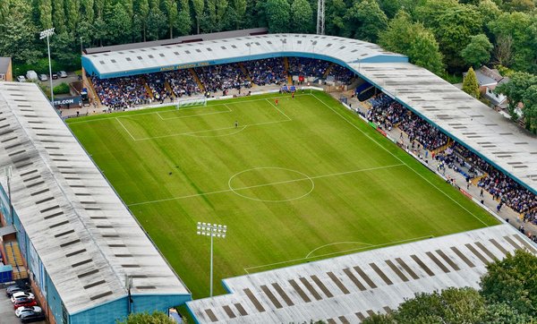 Quels exercices spécifiques pour améliorer la technique d'escalade en voie longue?