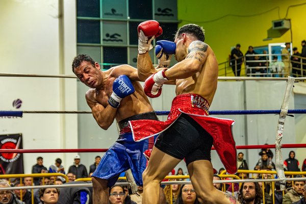 Quelle est la meilleure méthode pour améliorer l'efficacité des mouvements en natation de fond?