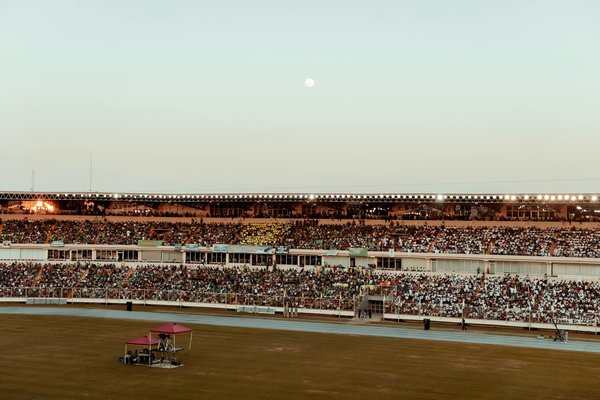 Quels exercices de musculation sont les plus efficaces pour renforcer les muscles du tronc chez les pratiquants de snowboard cross?